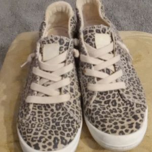 ROXY! Slip On Sneakers